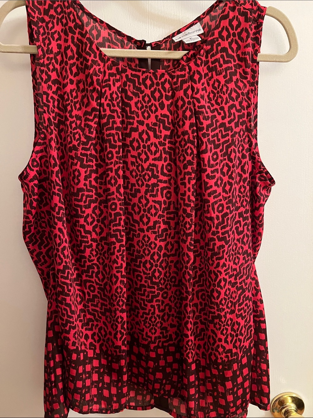 Liz Claiborne Sleeveless Red & Brown Printed Blouse - Lightweight Women's Top